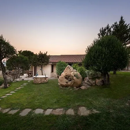 M Villa *