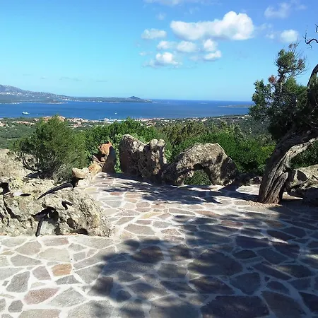 M Villa